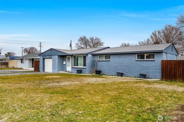 717 S Locust Lane, Moses Lake, WA 98837