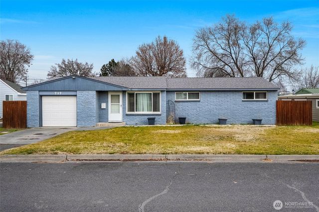 717 S Locust Lane, Moses Lake, WA 98837