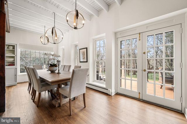 511 W MORELAND AVE, Philadelphia, PA 19118