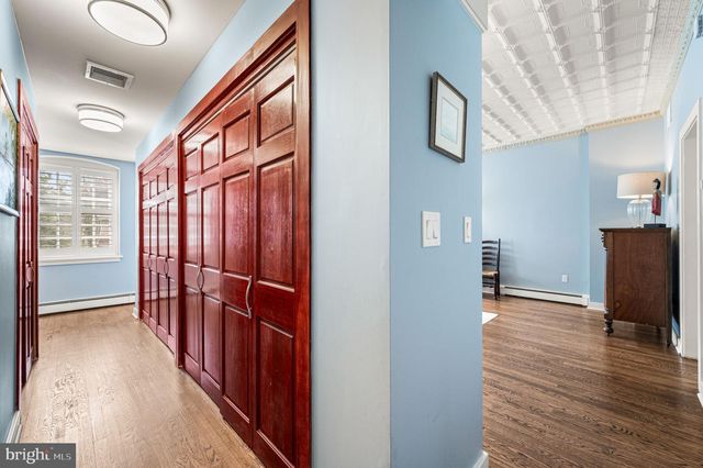 511 W MORELAND AVE, Philadelphia, PA 19118