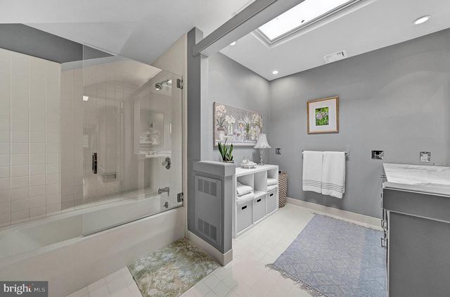 511 W MORELAND AVE, Philadelphia, PA 19118