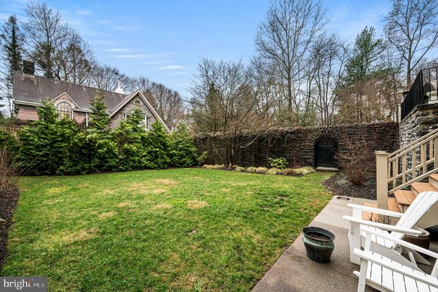 511 W MORELAND AVE, Philadelphia, PA 19118