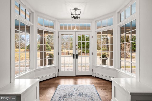 511 W MORELAND AVE, Philadelphia, PA 19118