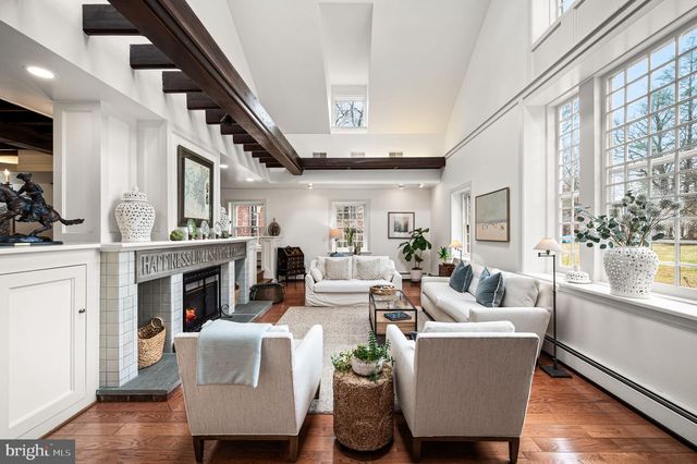 511 W MORELAND AVE, Philadelphia, PA 19118