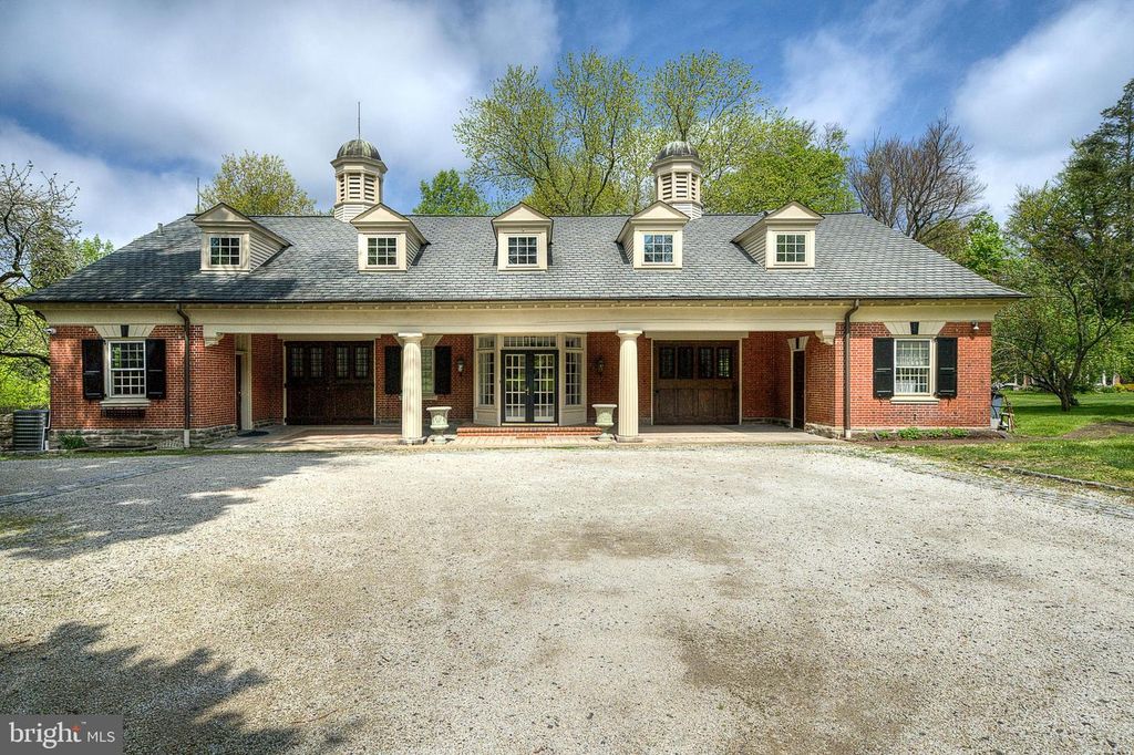 511 W MORELAND AVE, Philadelphia, PA 19118