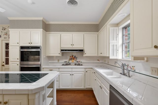 522 Rives Place, Shreveport, LA 71106