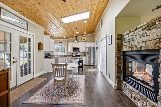 9156 Old Olympic Highway, Sequim, WA 98382