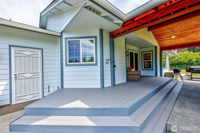 9156 Old Olympic Highway, Sequim, WA 98382