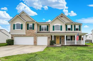 2419 S Wildflower Lane, New Palestine, IN 46163