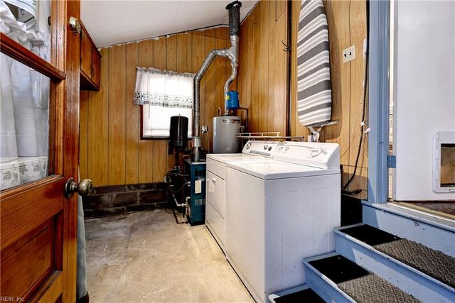 8513 Orcutt AVE, Hampton, VA 23605