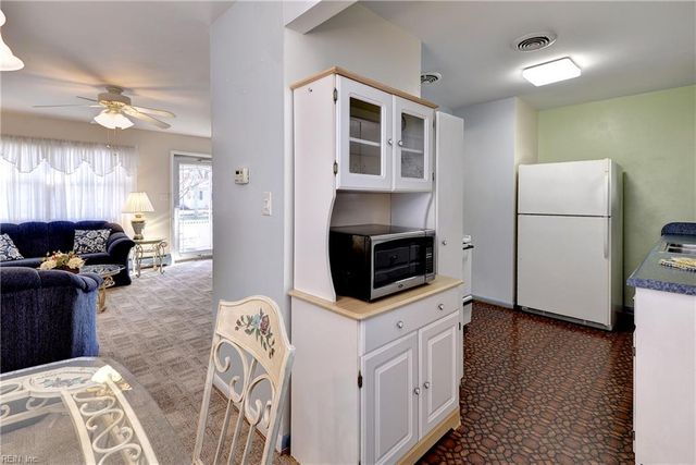 8513 Orcutt AVE, Hampton, VA 23605