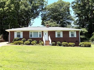 13 Lynhurst Drive, Greenville, SC 29611