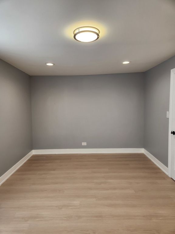 12317 S Carpenter Street, Calumet Park, IL 60827 — photo 4