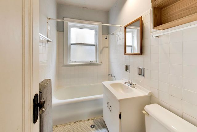 730 Hinman Avenue 3W, Evanston, IL 60202