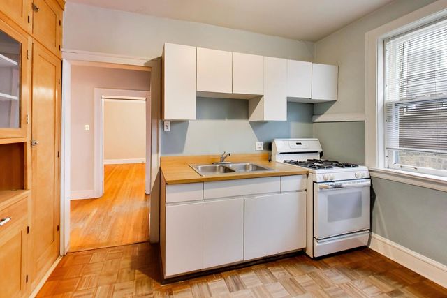 730 Hinman Avenue 3W, Evanston, IL 60202