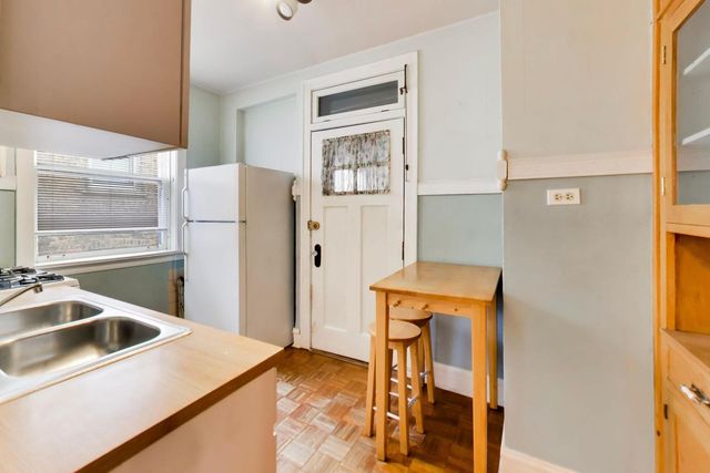730 Hinman Avenue 3W, Evanston, IL 60202