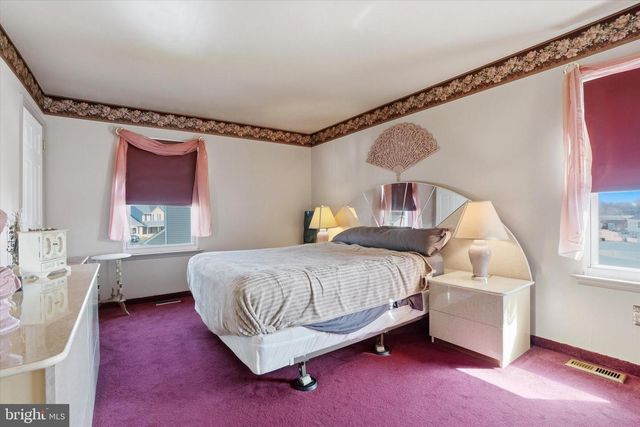 1640 BRITANY DR, Bensalem, PA 19020