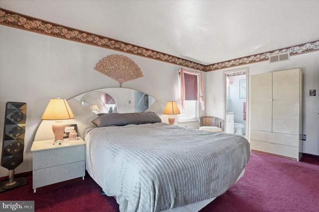 1640 BRITANY DR, Bensalem, PA 19020