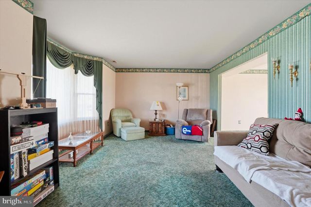 1640 BRITANY DR, Bensalem, PA 19020