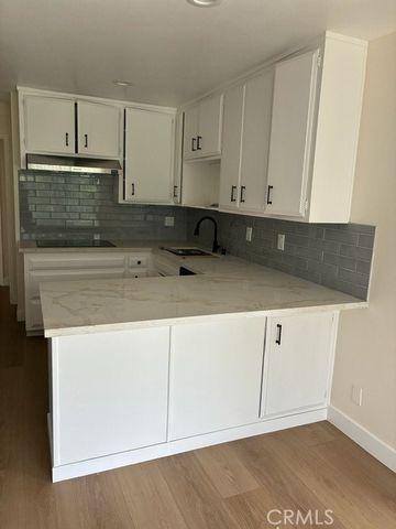 67 Calle Vista, Camarillo, CA 93010