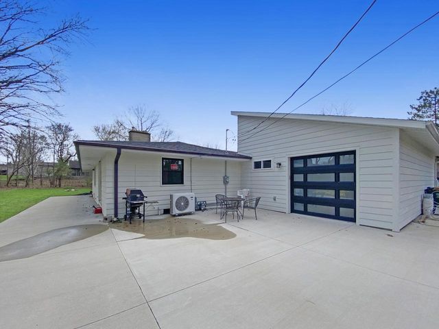 1311 41st AVENUE, Kenosha, WI 53144