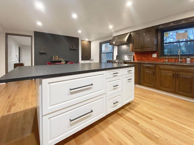 1311 41st AVENUE, Kenosha, WI 53144