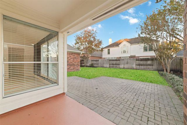 3323 Shadowfern Drive, Houston, TX 77082