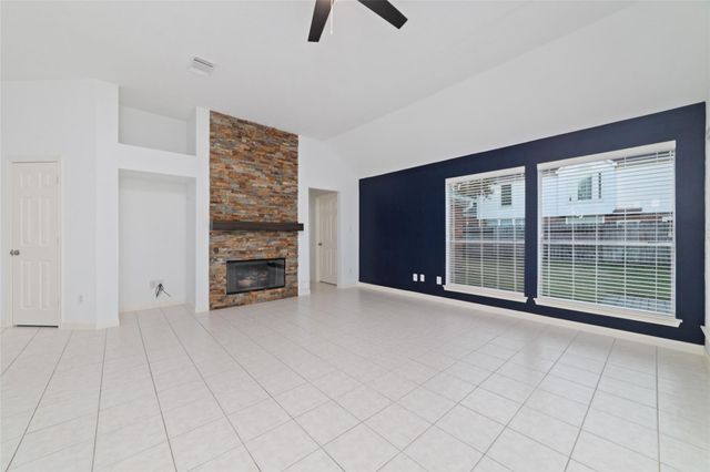 3323 Shadowfern Drive, Houston, TX 77082