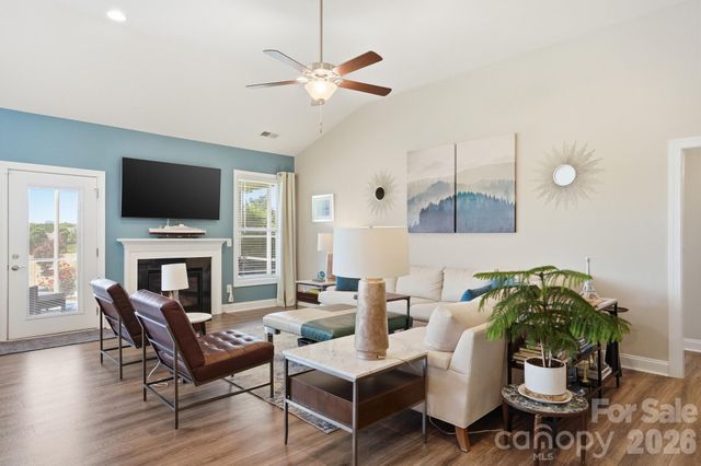 311 Conservancy Drive, Belmont, NC 28012