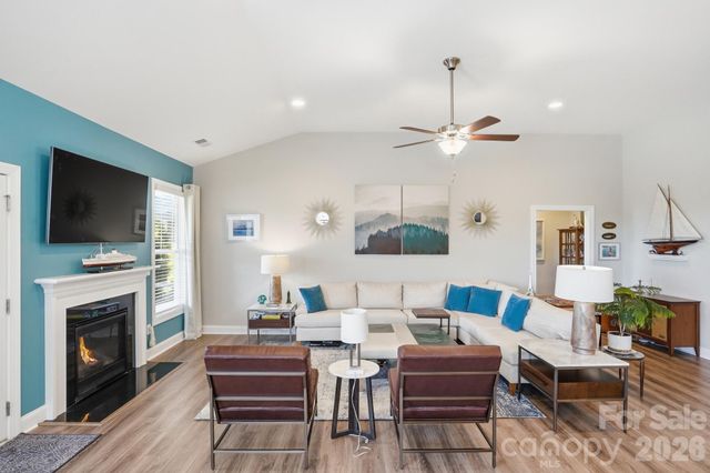 311 Conservancy Drive, Belmont, NC 28012