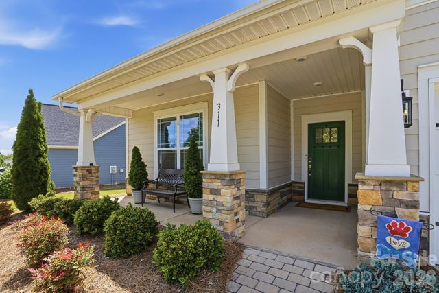 311 Conservancy Drive, Belmont, NC 28012