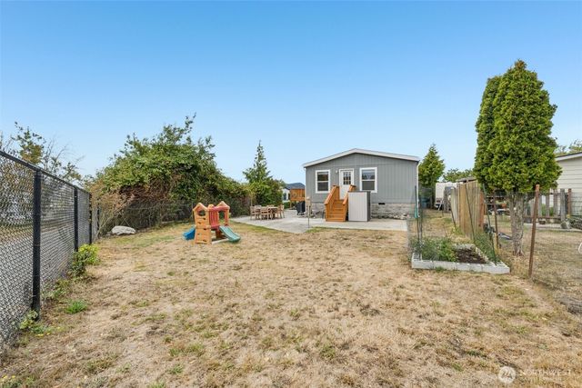 4604 Yorkshire Drive, Anacortes, WA 98221