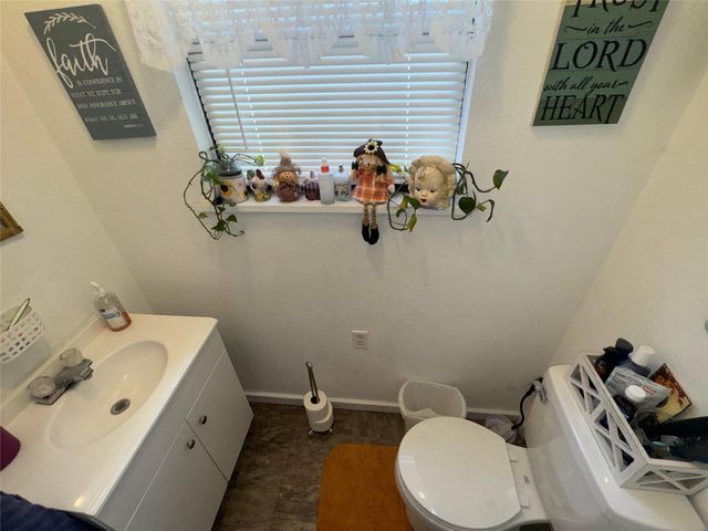 121 Dirden Road, Shepherd, TX 77371