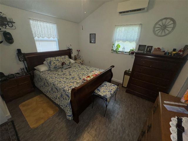 121 Dirden Road, Shepherd, TX 77371