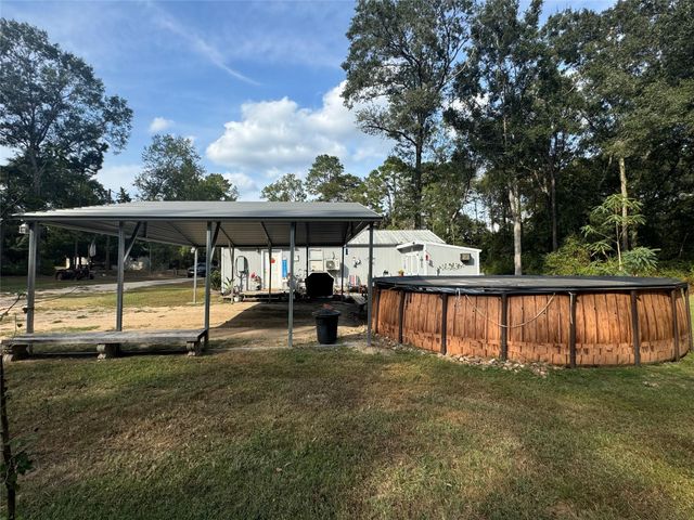 121 Dirden Road, Shepherd, TX 77371