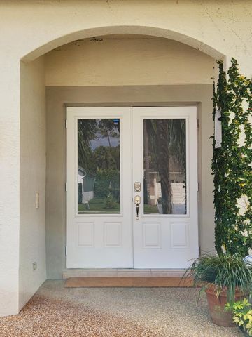 15188 Oak Chase Court, Wellington, FL 33414
