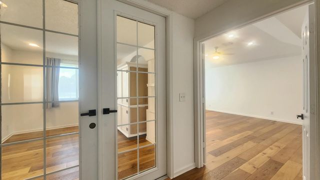 15188 Oak Chase Court, Wellington, FL 33414