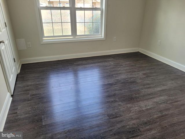 315 BALTUSROL DR, Charles Town, WV 25414