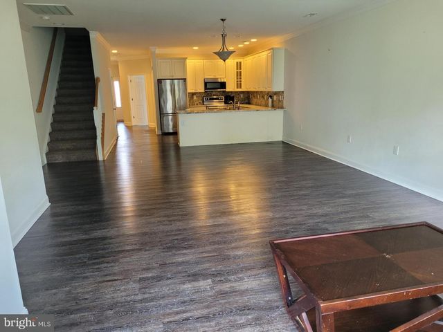 315 BALTUSROL DR, Charles Town, WV 25414