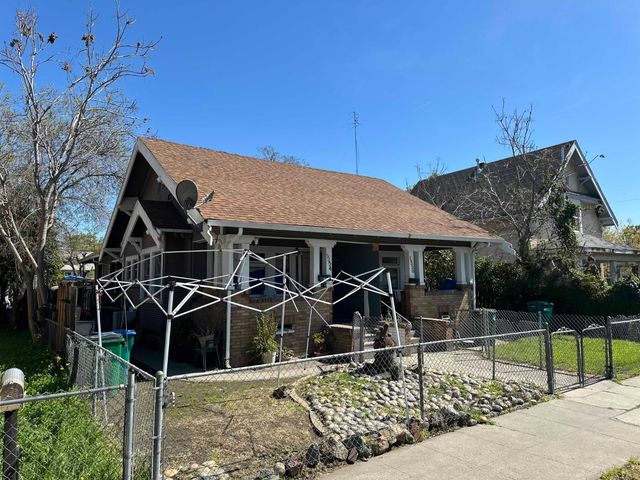 1554 S San Joaquin St, Stockton, CA 95206