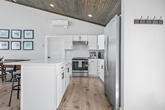 232 Hcr 2302, Abbott, TX 76621