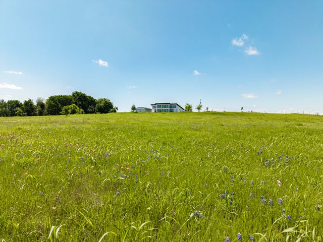 232 Hcr 2302, Abbott, TX 76621