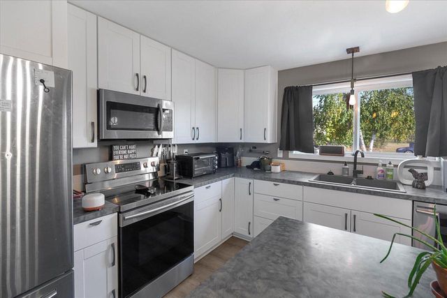 2973 Bay Settlement ROAD, Green Bay, WI 54311