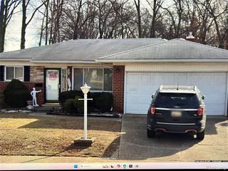 26122 Warner Avenue, Warren, MI 48091