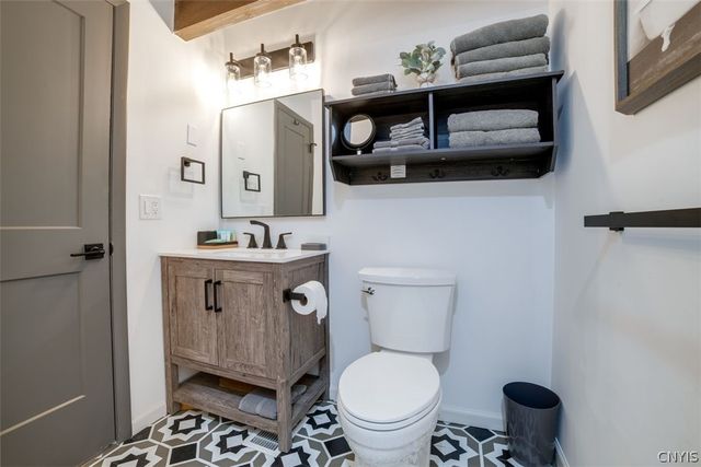 1996 Alpha Circle 5B, Virgil, NY 13045