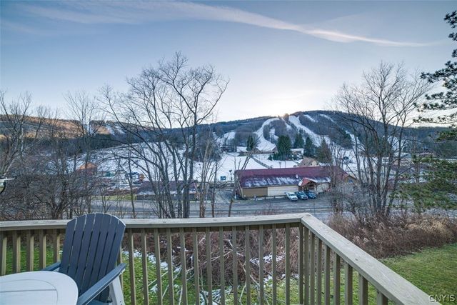 1996 Alpha Circle 5B, Virgil, NY 13045