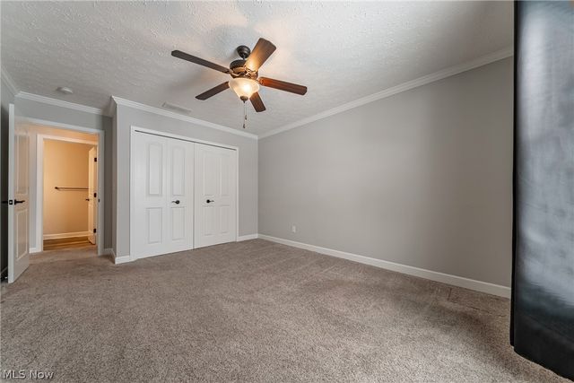 8708 Wakefield Run, North Ridgeville, OH 44039