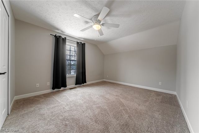 8708 Wakefield Run, North Ridgeville, OH 44039