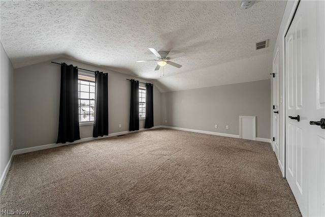 8708 Wakefield Run, North Ridgeville, OH 44039