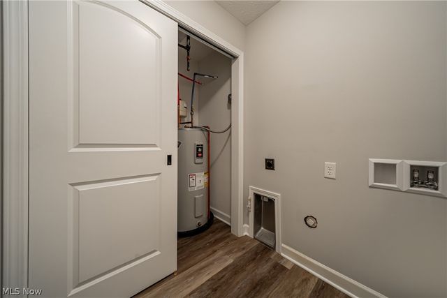 8708 Wakefield Run, North Ridgeville, OH 44039